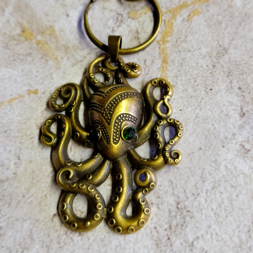 Steampunk keychain
